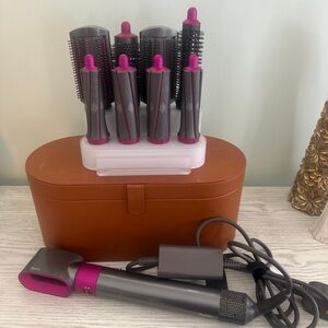 Dyson Air Wrap. 8 attachments. EUC